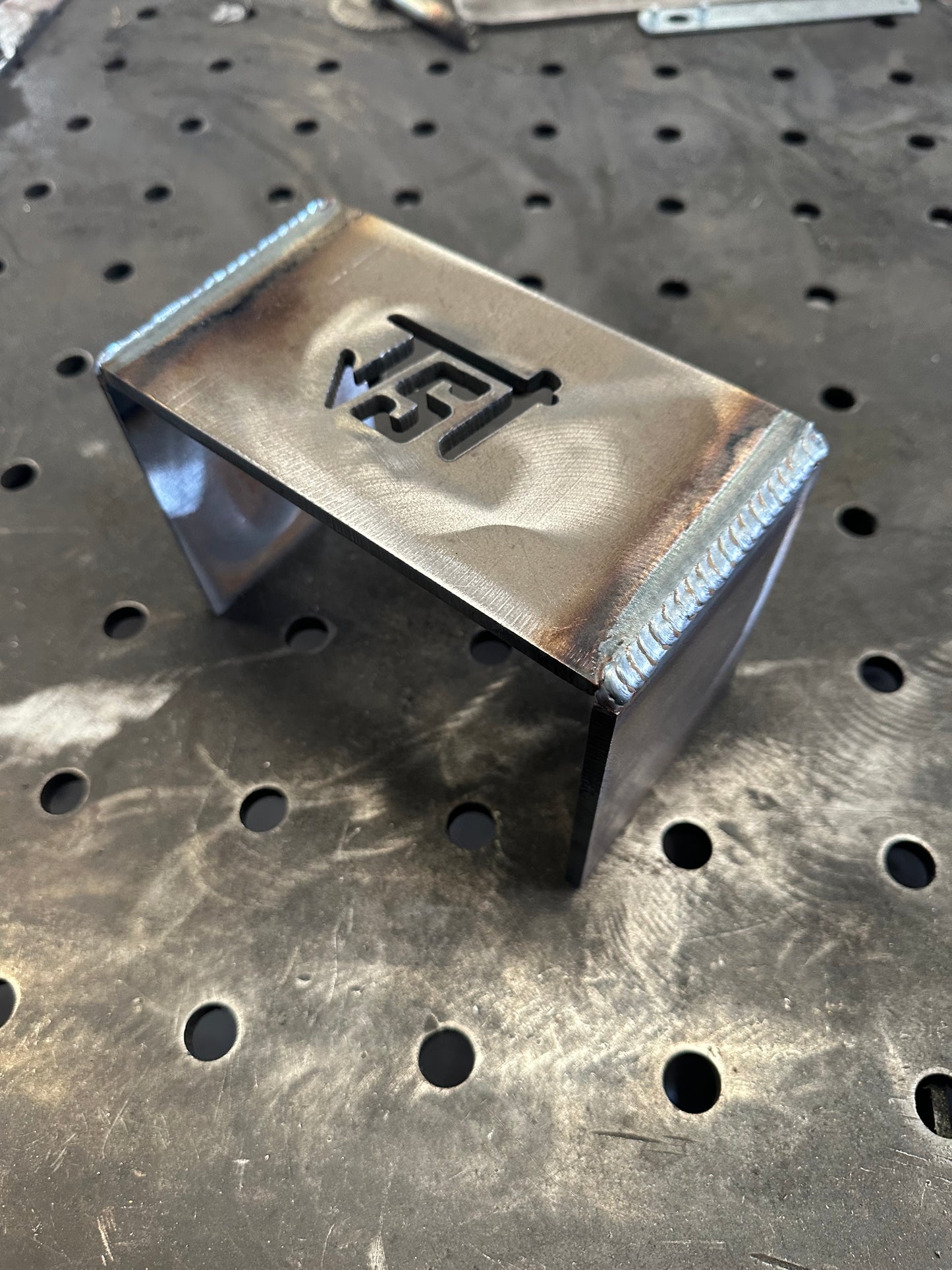 Crossmember notch